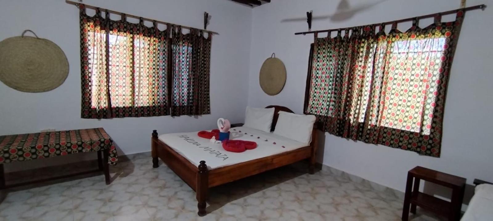 Santa Rita Lodge *