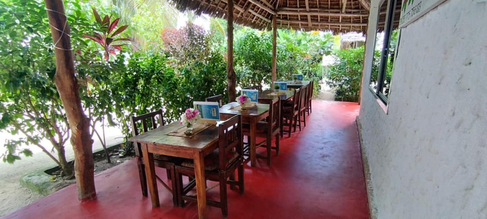 Santa Rita Lodge *
